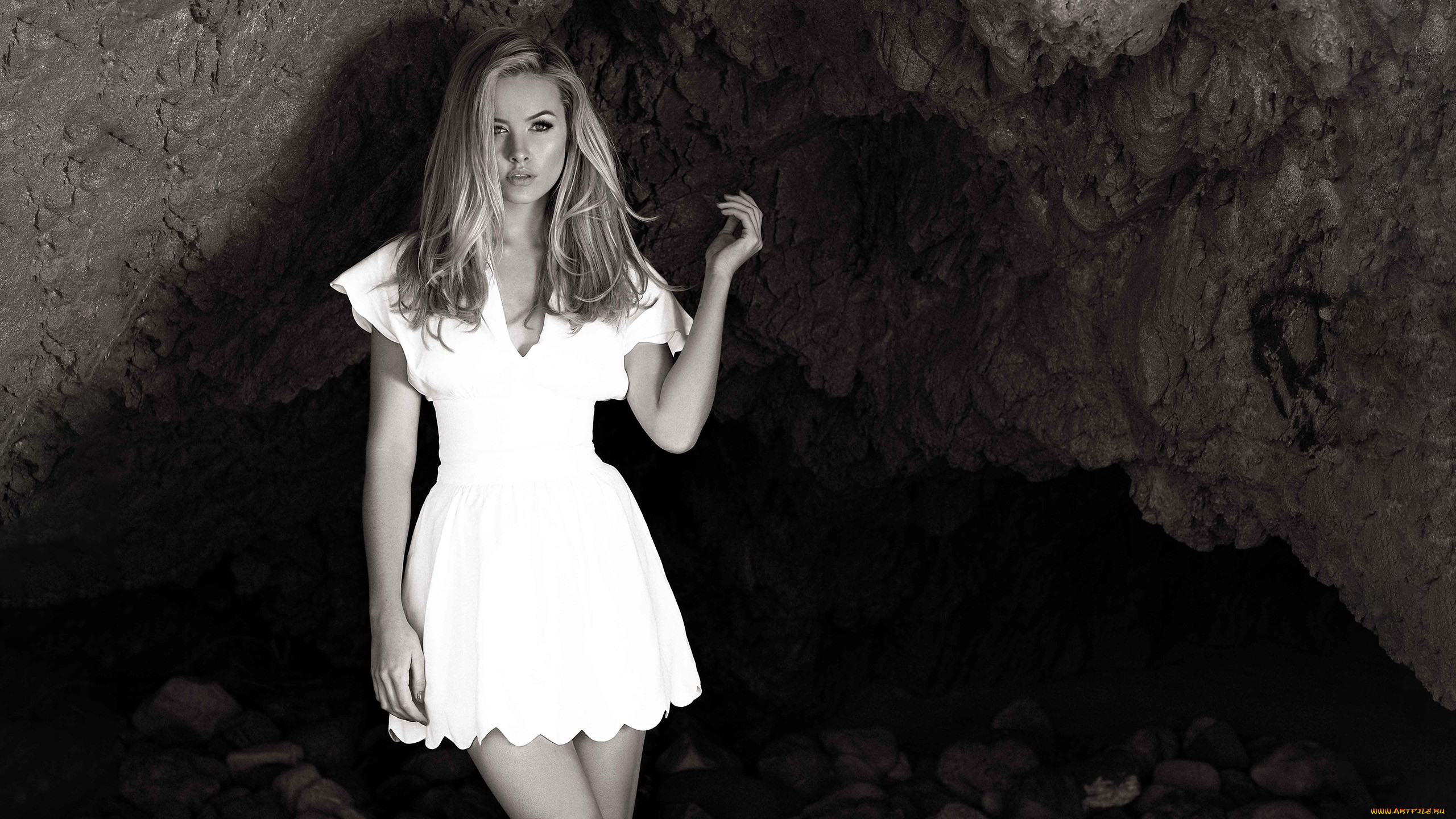 , simone holtznagel, simone, holtznagel